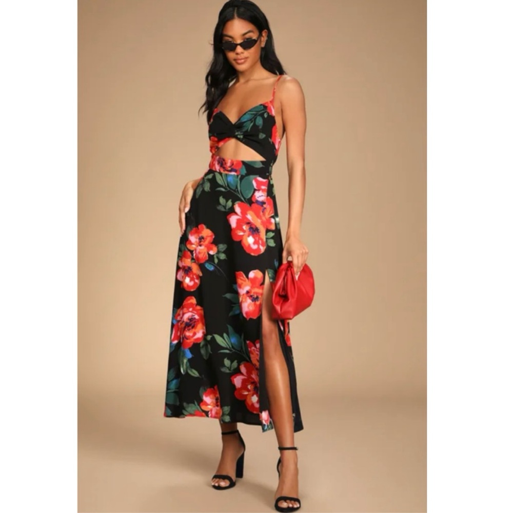 NWT LuLu’s Tropical Blooms Black Floral Print Tie-Back Cutout Dress
